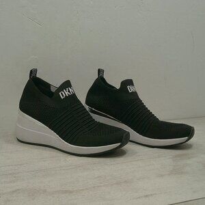DKNY Petra Slip on Black & White Wedge Sneakers Tennis Shoe Size 6.5 M